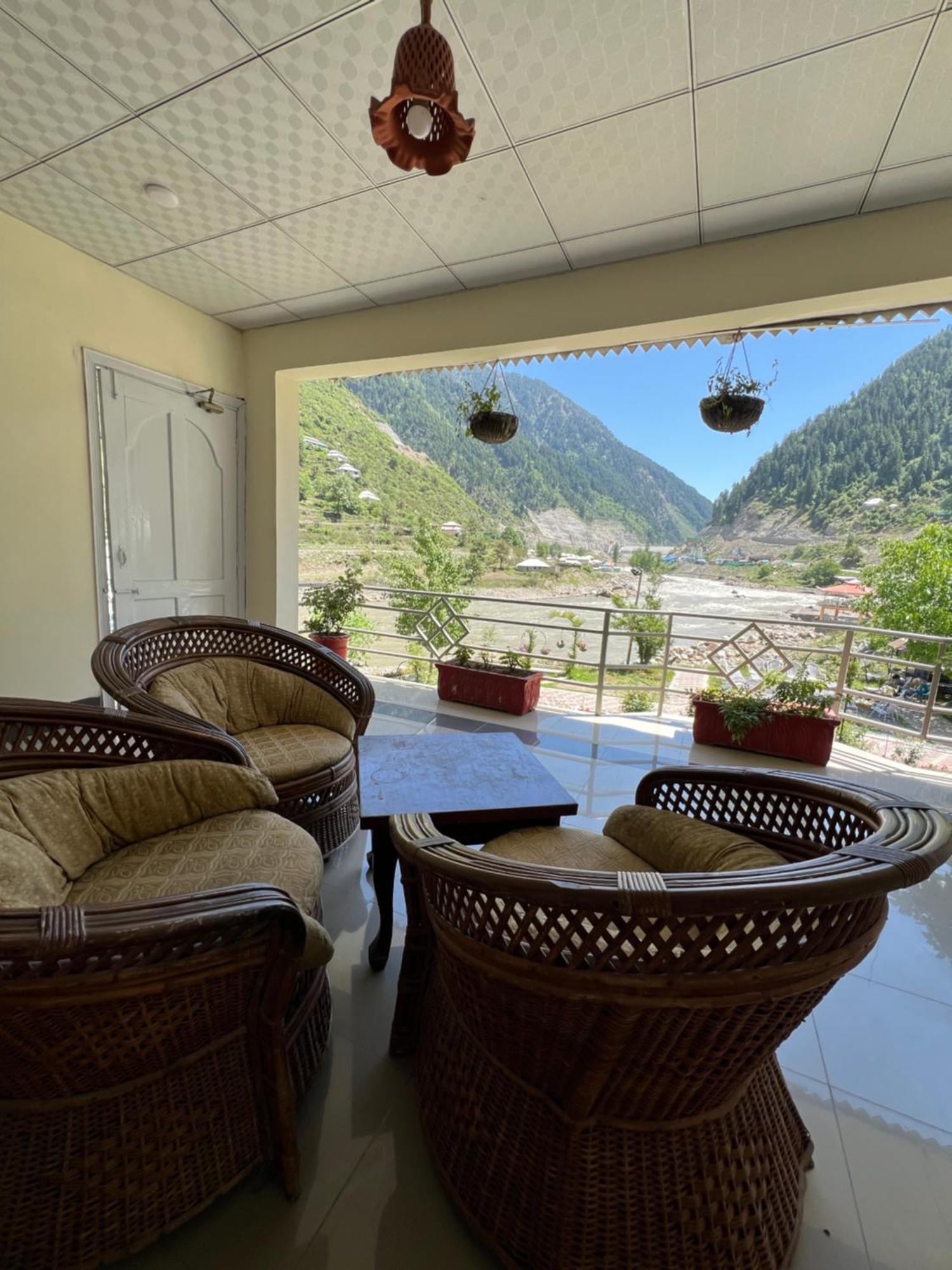 Parhena Cottages Bella Naran Buitenkant foto